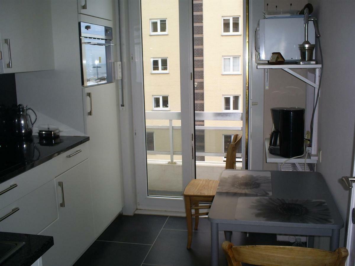 Residentie Leopold App 21 Apartment Blankenberge Bagian luar foto