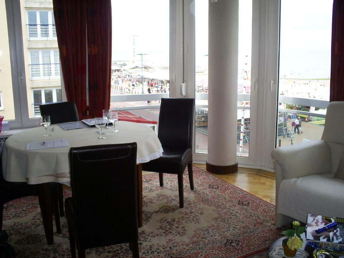 Residentie Leopold App 21 Apartment Blankenberge Bagian luar foto