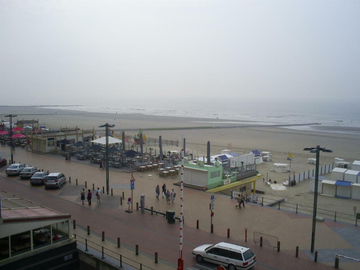 Residentie Leopold App 21 Apartment Blankenberge Bagian luar foto